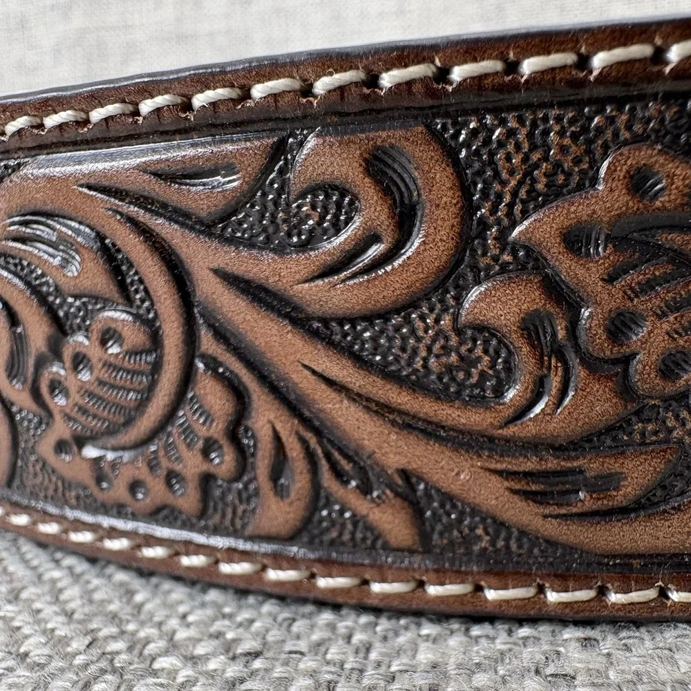 Ariat Mens Brown Floral Tooled Genuine Leather Belt Silver Trophy Buckle NWT